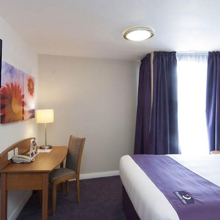 Premier Inn Ashford Central מראה חיצוני תמונה