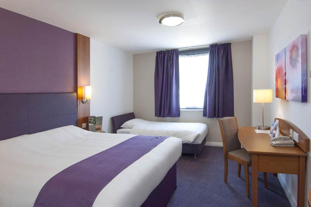 Premier Inn Ashford Central חדר תמונה