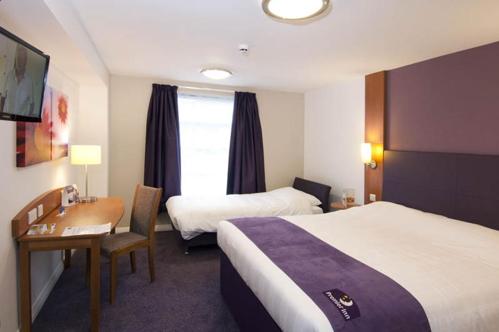 Premier Inn Ashford Central חדר תמונה