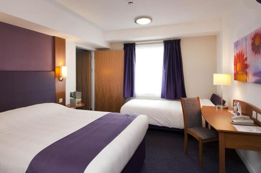 Premier Inn Ashford Central חדר תמונה